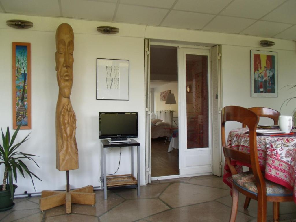 Le Grand Jardin Bed & Breakfast Beaune  Luaran gambar